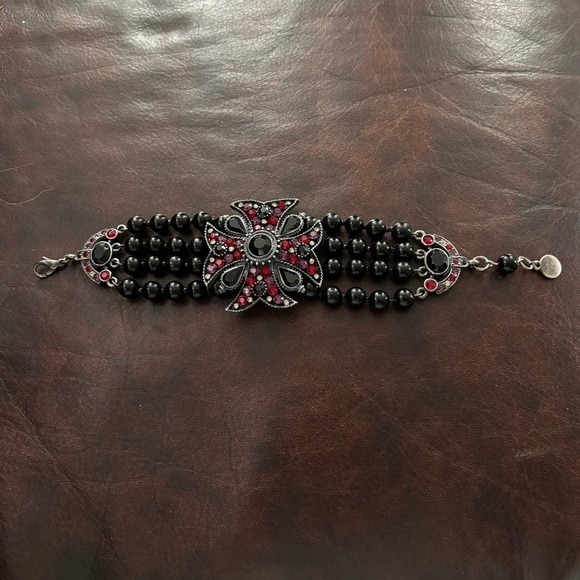 Ben Amun dark metal rhinestone Maltese cross bracelet - Picture 3 of 6
